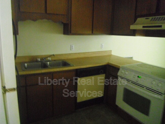 134 Pointe S Dr Unidad C