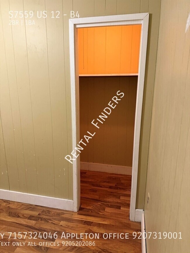 Photo - S7559 US-12 Unit B4