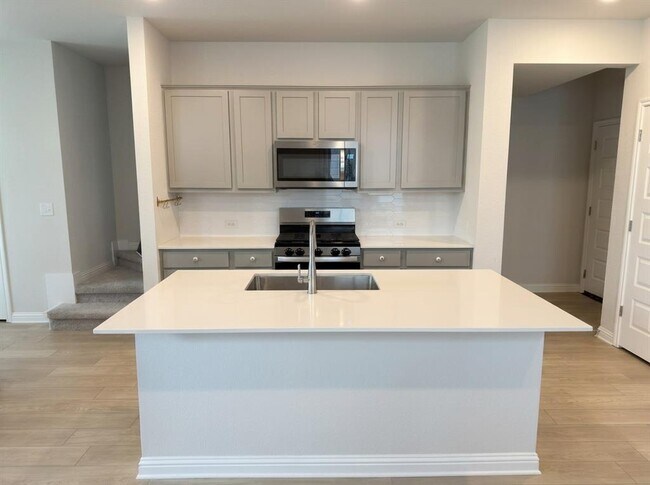 Photo - 8311 Springsteen Dr Unit 318