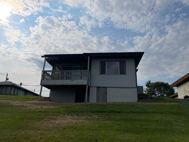 Building Photo - Lake View Apartment for Rent!!!