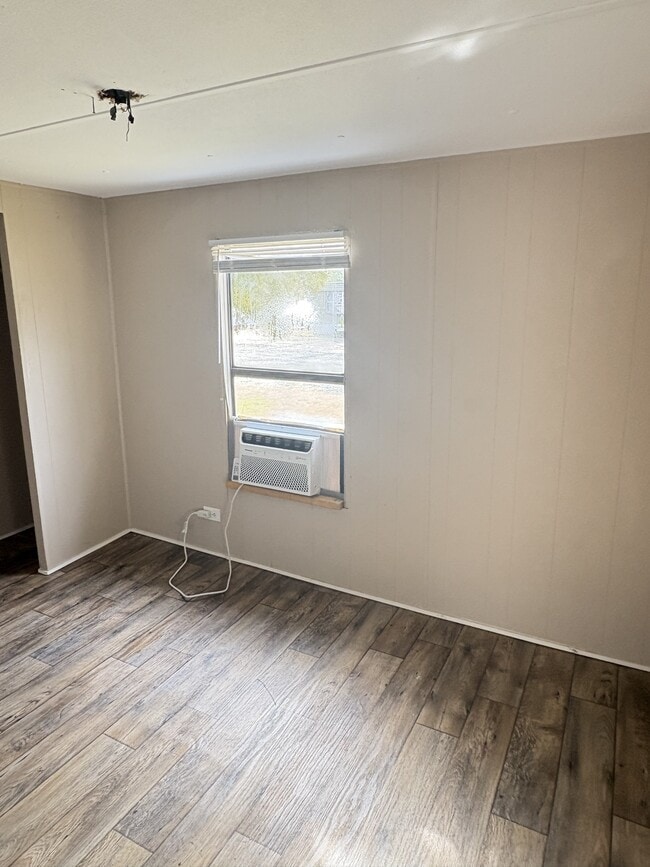 Photo - 2114 Cliffwood Rd