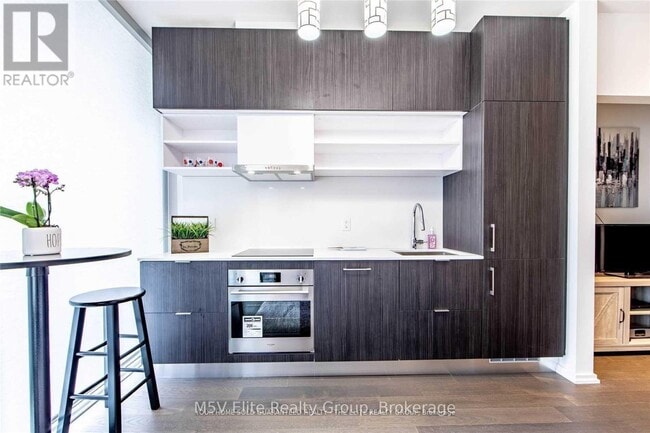 Photo - 5 Soudan Ave Unit 1512