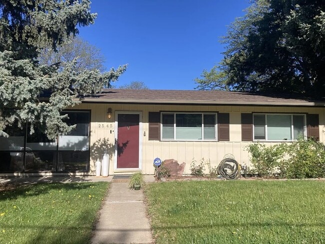 Building Photo - 2545 Teller St