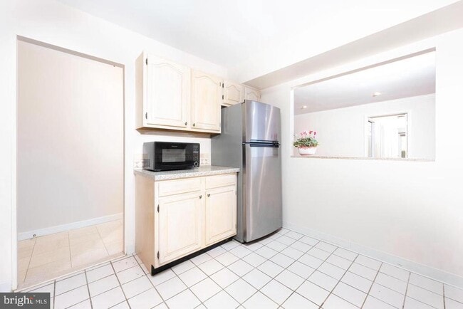 Photo - 5817 Edson Ln