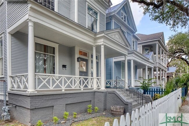 Photo - 3 BED | 1 BATH | BACK PORCH | WALK TO SCAD ARNOLD HALL & WALLIN HALL