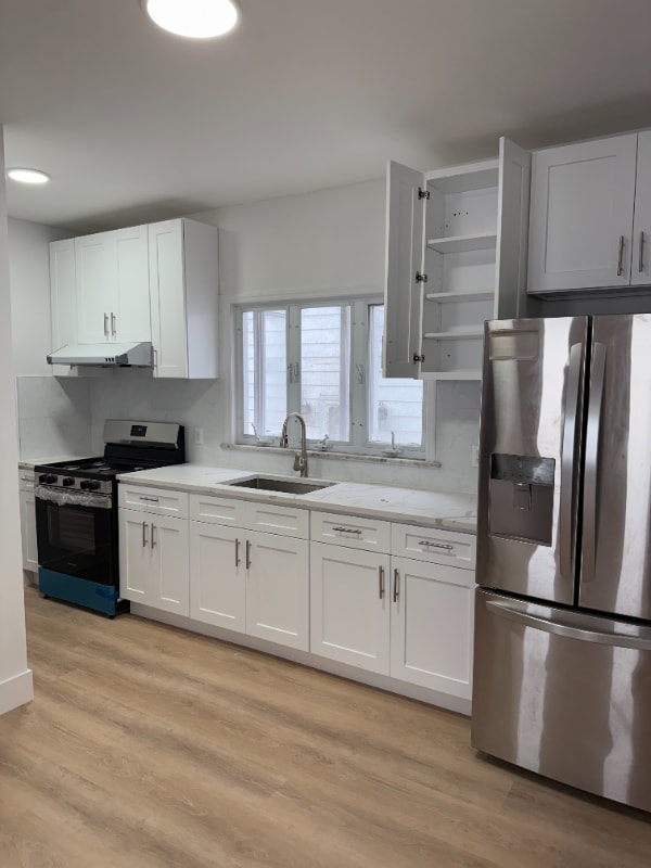 Building Photo - 732 Pennington St Rental