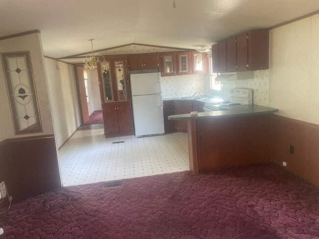 Photo - 140 Marvin Cir