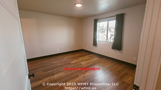 Photo - 852 S Camas Ln