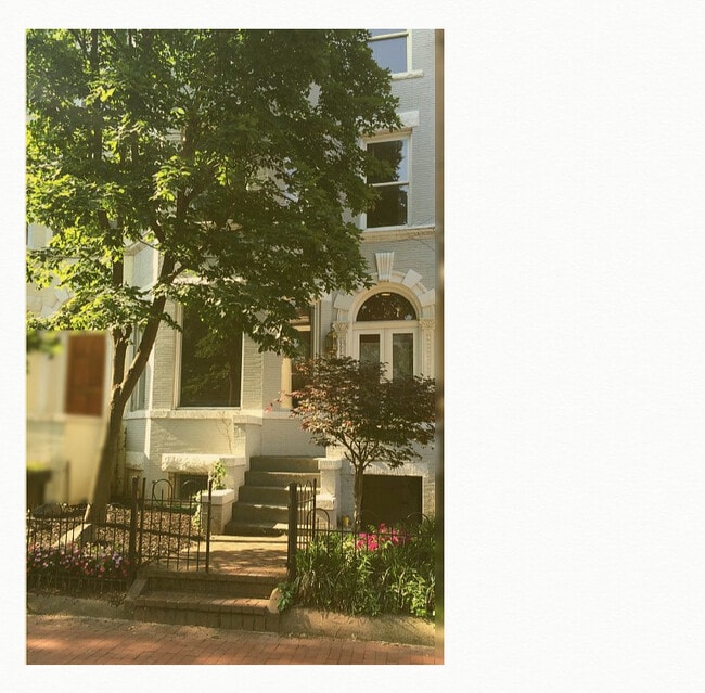 Facade 1 - 1818 S St NW Unit 2