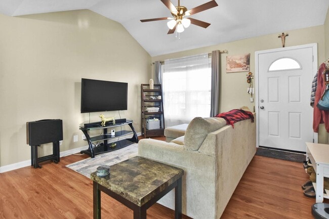 Photo - Pet Friendly Three Bedroom with Bonus!