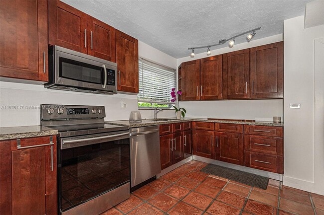 Photo - 309 Bird Rd Casa