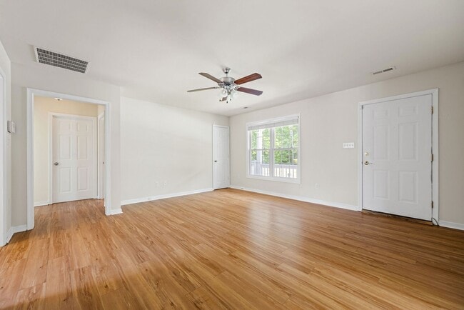 Photo - Recently Renovated 3 Bedroom Home in North...
