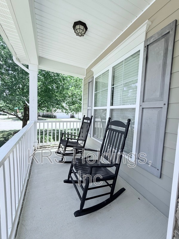 Photo - 5810 Spring Glen Lane