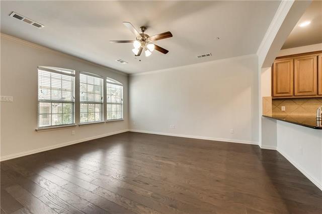 Photo - 2559 Sarah Ln