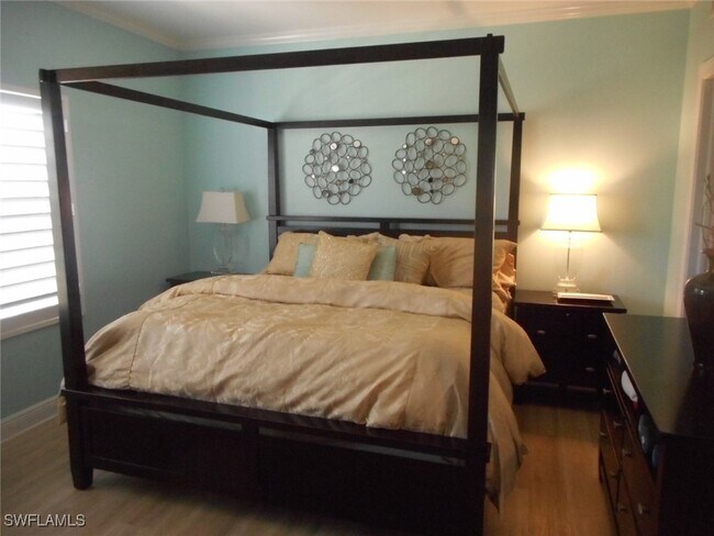 Photo - 2080 W First St Unit 304