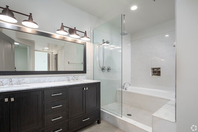 2 bed 2 bath - 1780 sqft