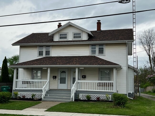 Photo - 211 Snyder St