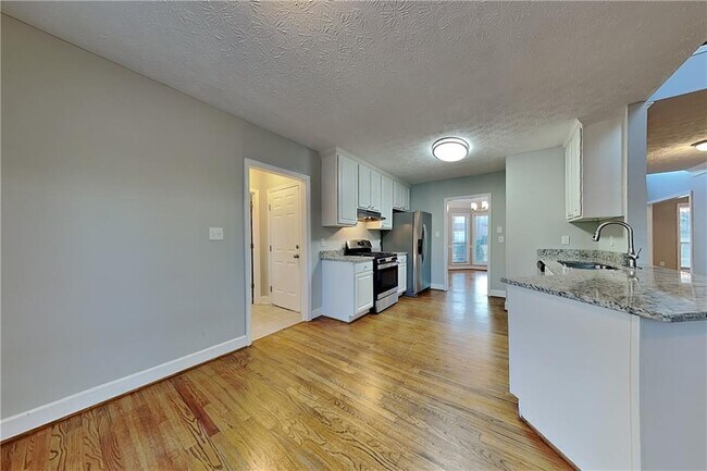 Photo - 2157 Brandon Lee Dr SW