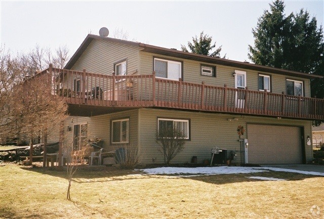 Building Photo - 301 Melody Ln Rental