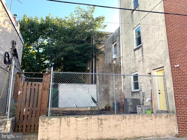Photo - 1805 S 5th St