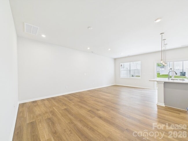 Photo - 3022 Hutton Gdns Ln