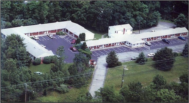 Colonial Efficiency Apartments - Colonial Efficiency Apartments