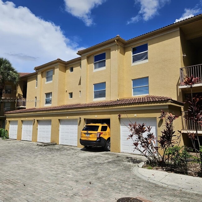Photo - 741 N Pine Island Rd Unit 212