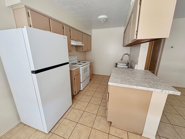 Photo - 703-709 W Calle Sur Unit 703