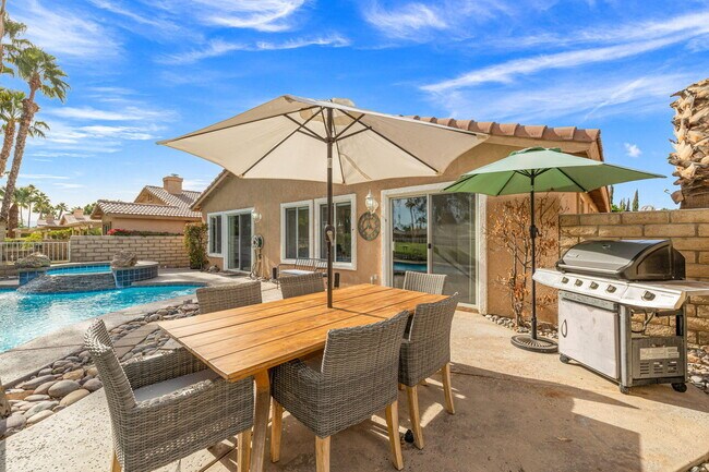 Photo - 49620 Lincoln Dr