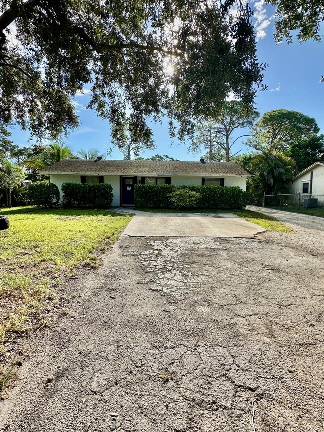 Building Photo - 5282 2nd Rd Rental