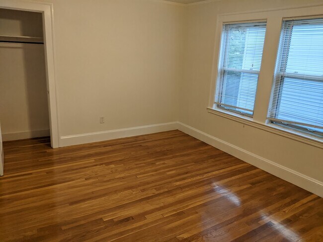 Photo - 66 Brock St Unit 3