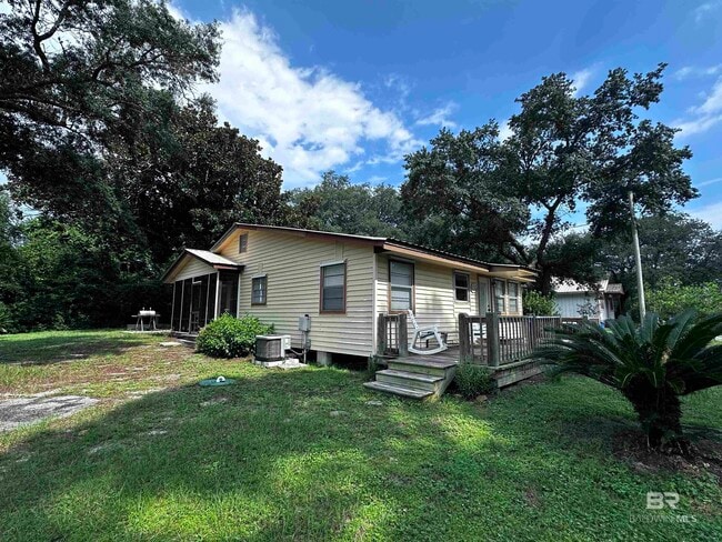 Photo - 5595 Virginia St