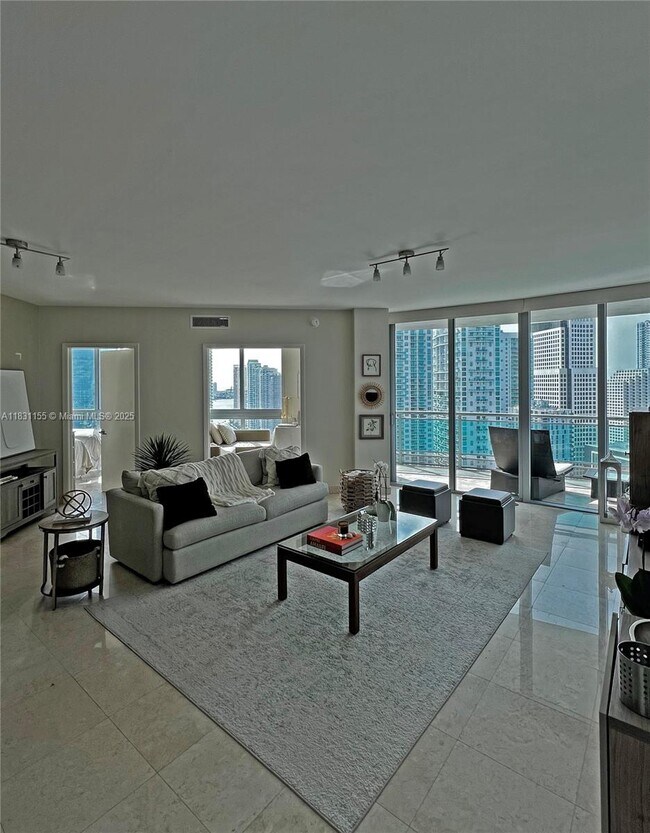 Photo - 350 S Miami Ave Unidad 3302