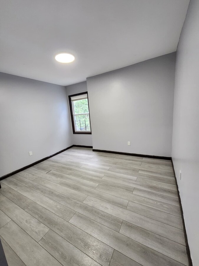 Photo - 163 Elwood Ave E Unidad 3L