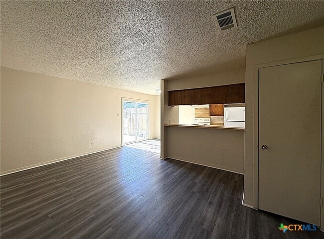 Photo - 1202 Covey Ln Unidad D