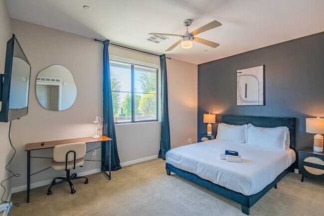 Photo - 777 E Stella Ln Unit ID1263040P