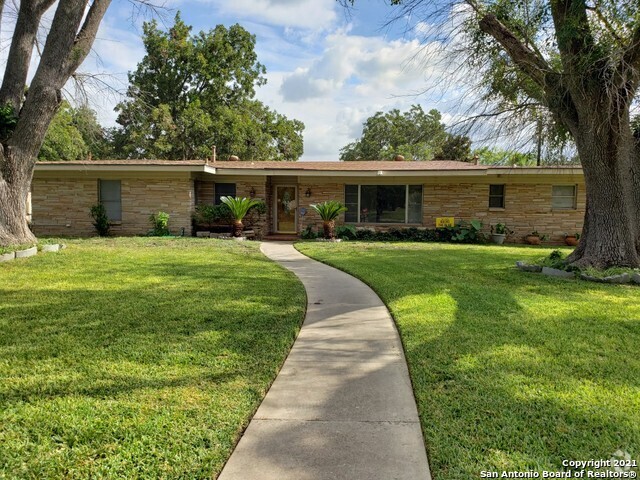 Building Photo - 600 Antler Dr Rental