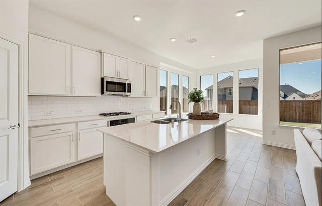 Photo - 1112 Water Canna Dr