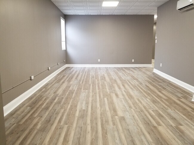 Photo - 415 Noblestown Rd Unit 2