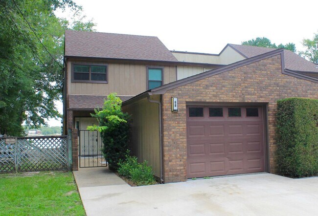 Photo - 68 N John Sims Pkwy Unit 68 N John Sims Parkway
