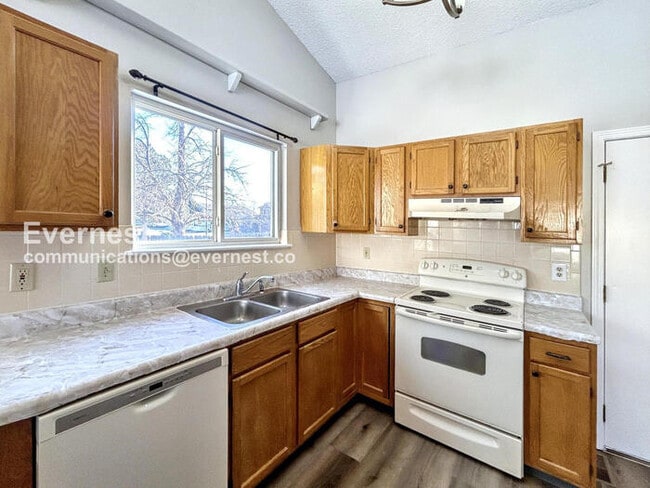 Photo - 2650 Cornwall Ct