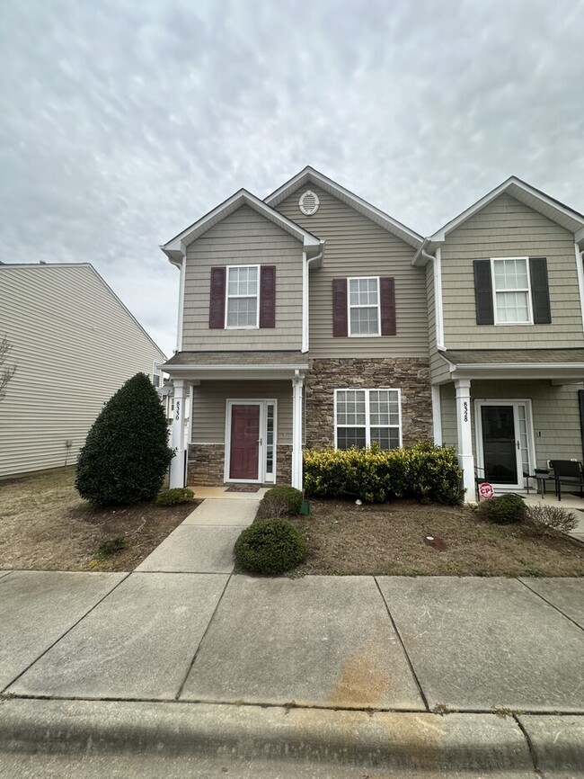 3 bd 2.5 ba Townhome - 3 bd 2.5 ba Townhome