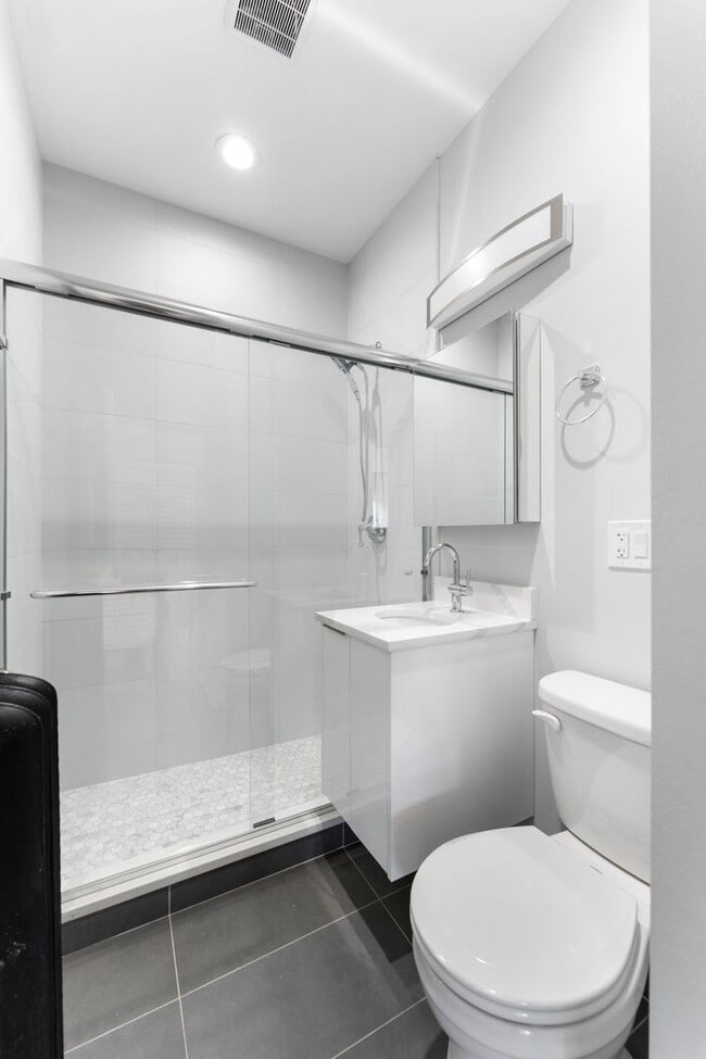 Photo - 1538 W Jonquil Ter Unidad 1