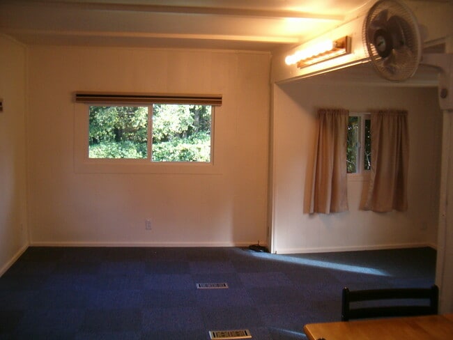 Photo - 4108 Harris Rd SE