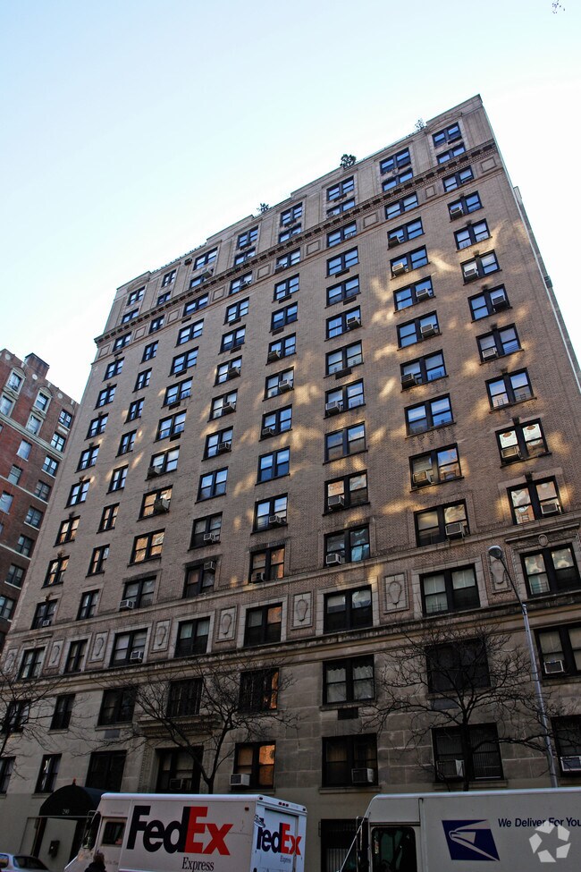 Photo - 290 West End Ave