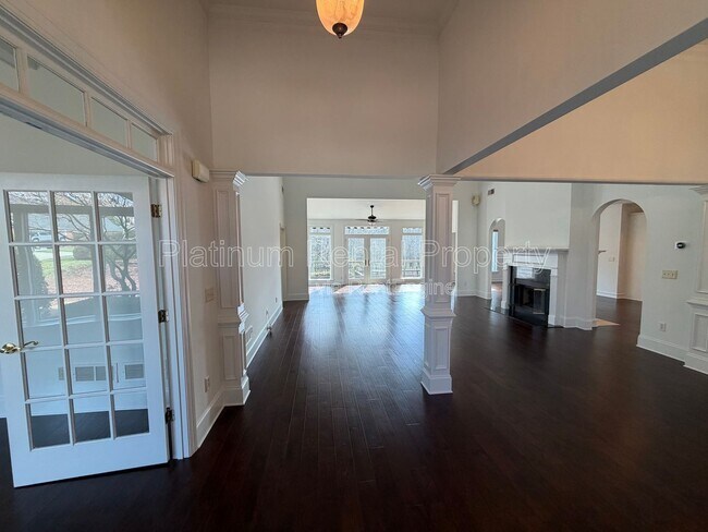 Photo - 7020 Grassmoor Grange Way