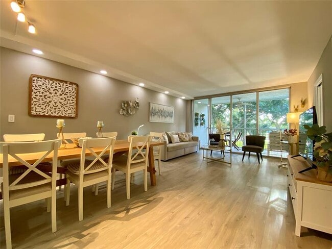 Photo - 3010 N Course Dr Unit 209