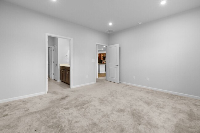 Photo - Beautiful 3 bed/2 bath Home in Griffin in Senior Community!