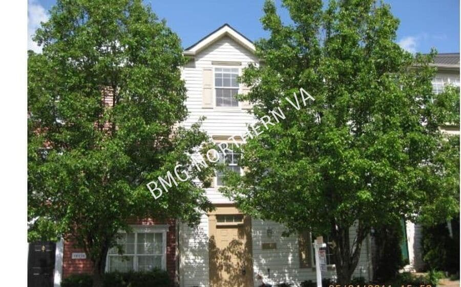 Photo - 10207 Magnolia Grove Dr