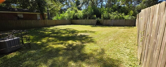 Photo - 3033 Woodview Dr